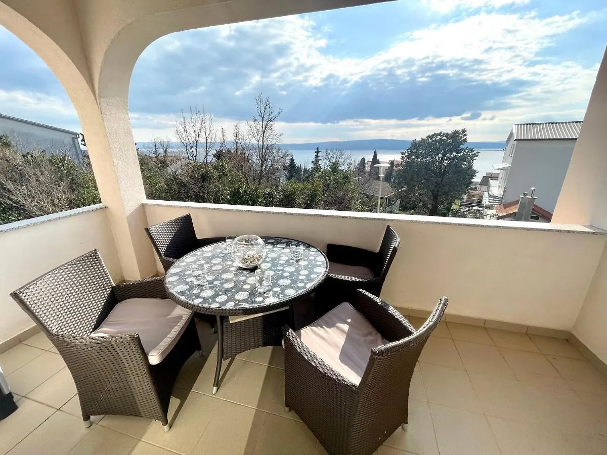 Apartment Ines Dramalj 0*,  Croatia